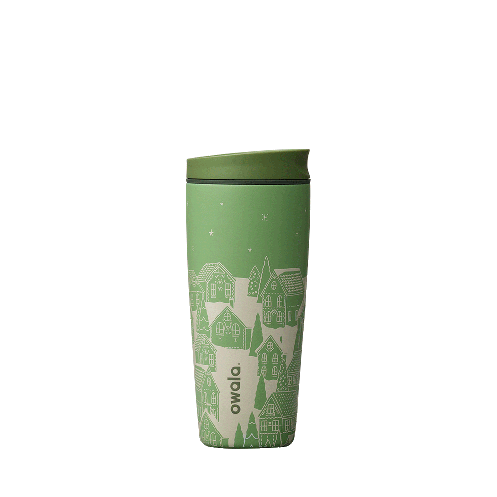 FreeSip 32oz Sugar Plum Fairy; rotating view of light pink body with diagonal lattice pattern of pastel pink, lavender, and cream ribbon bows, matching pink flip cap, pink carry loop, and cream push-button